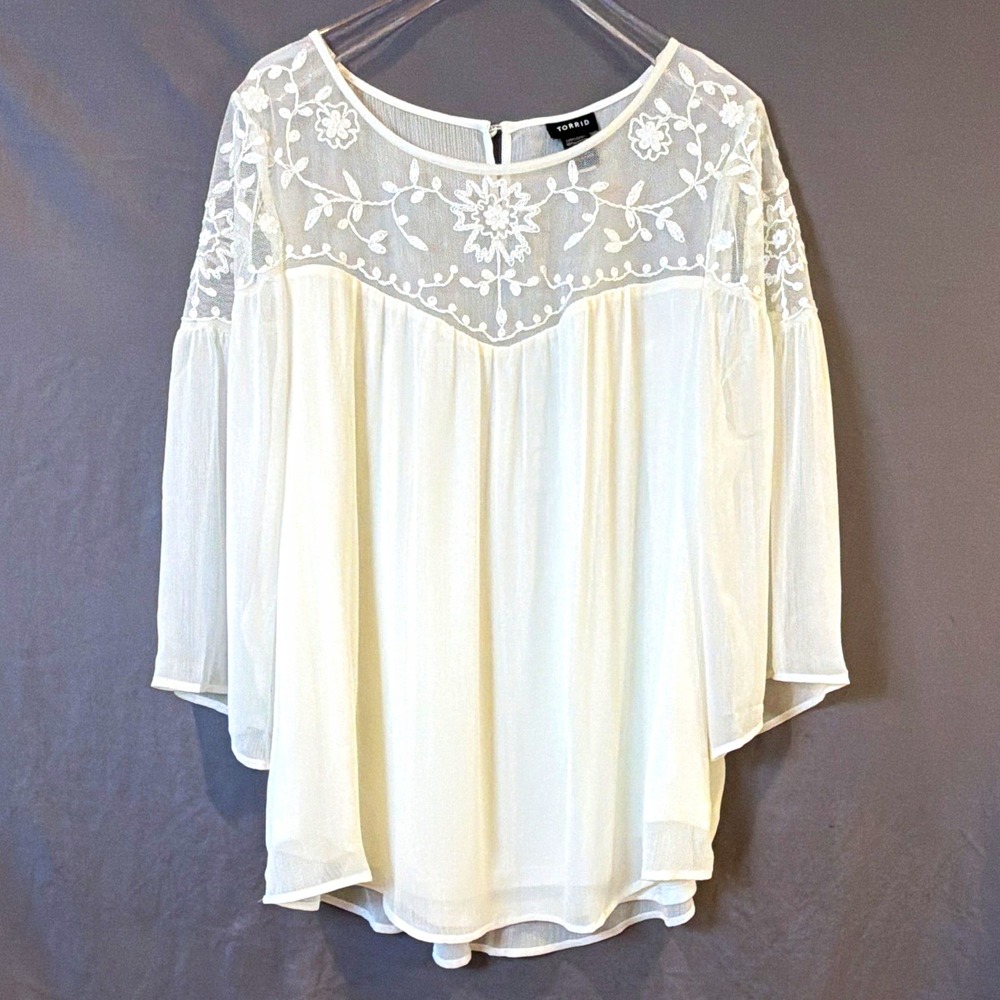 Torrid White Sheer Embroidered Mesh Yoke Floral Bell Sleeve Blouse XL